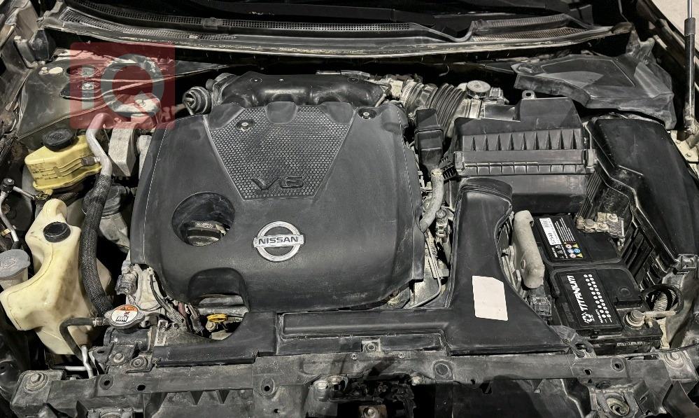 نيسان ماكسيما